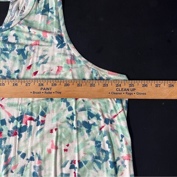 Livi by Lane Bryant Womens Kaleidescope Sleeveless Top 0621 - Picture 12 of 13